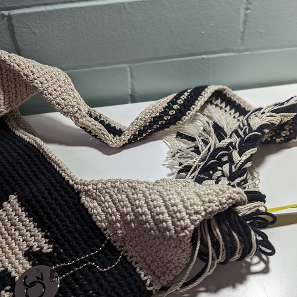 Shoulder bag from sak black and white - like new - Picture 7 of 13